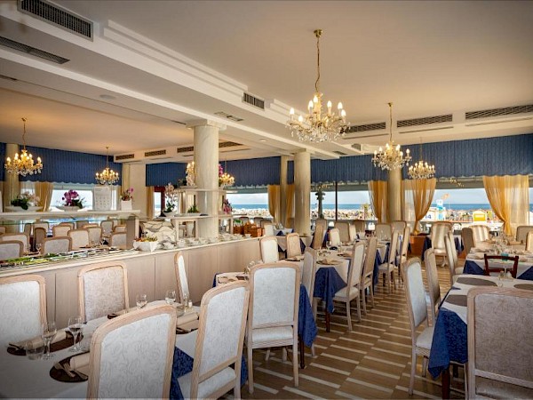 COLAZIONE E RISTORANTE