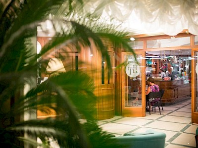 Hotel Tritone